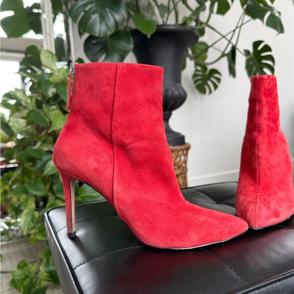 Steve Madden Red Suede Stiletto Ankle Boots - Picture 6 of 11